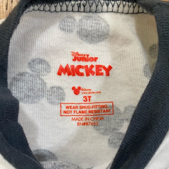 Disney Mickey Mouse 2 Piece Long Sleeve Size 3T Pajamas Set Christmas Warm Soft - Picture 5 of 5